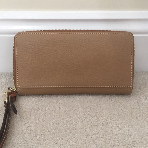 Dooney & Bourke wristlet - Picture 4 of 4